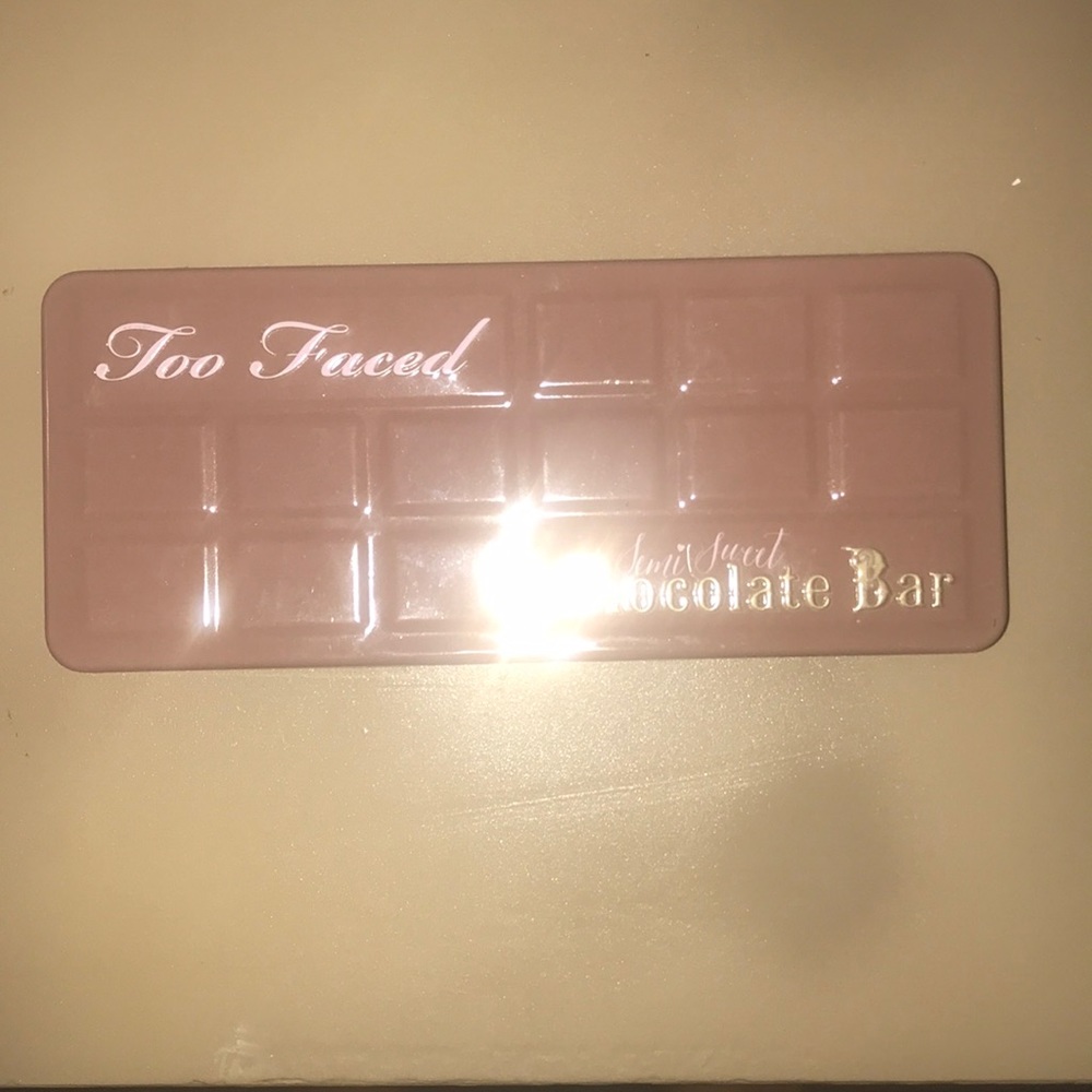Too Faced Semi Sweet Chocolate Bar